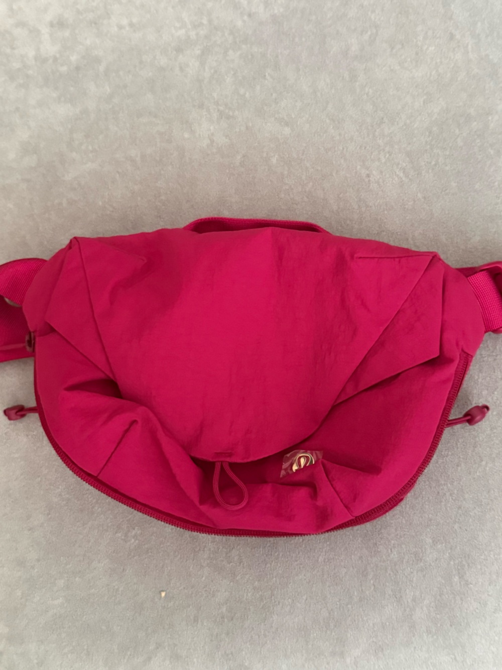 *NEW* Lululemon athletica Lunar New Year Curved Crossbody Belt Bag in Raspberry - Picture 6 of 8